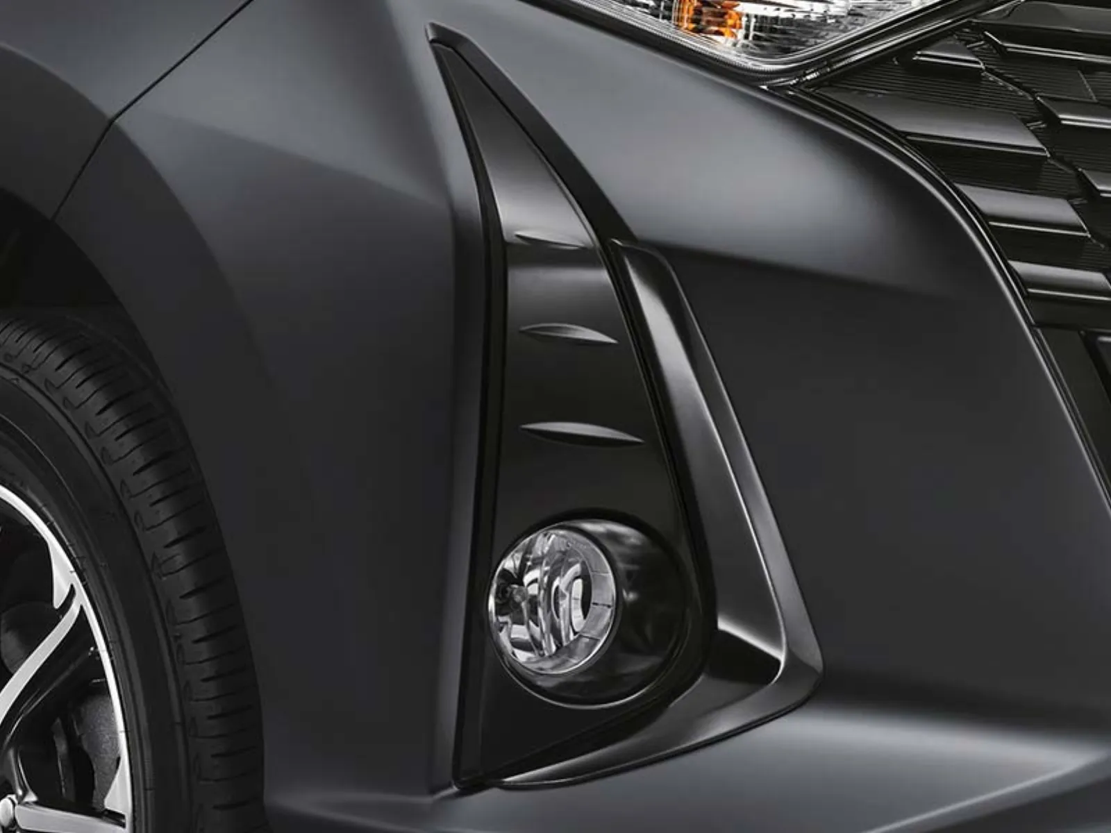 Toyota Calya foto 1