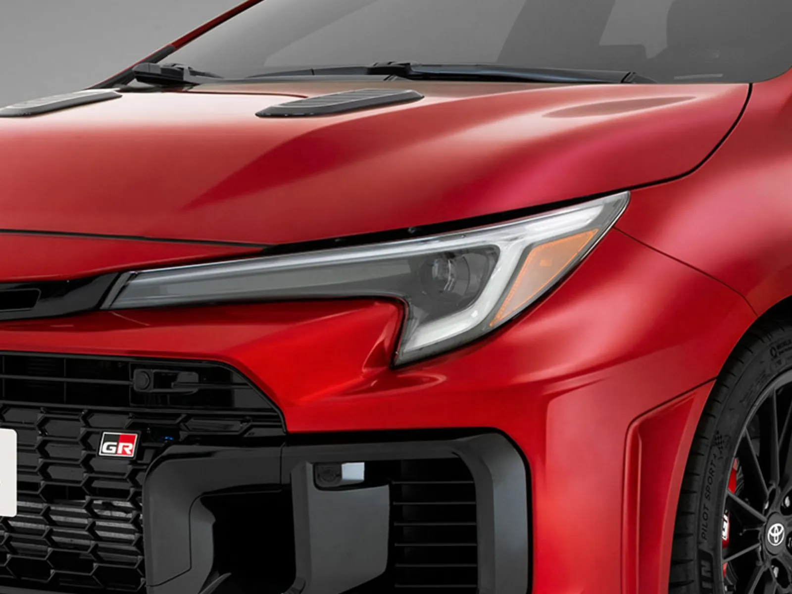 Toyota GR Corolla foto 2